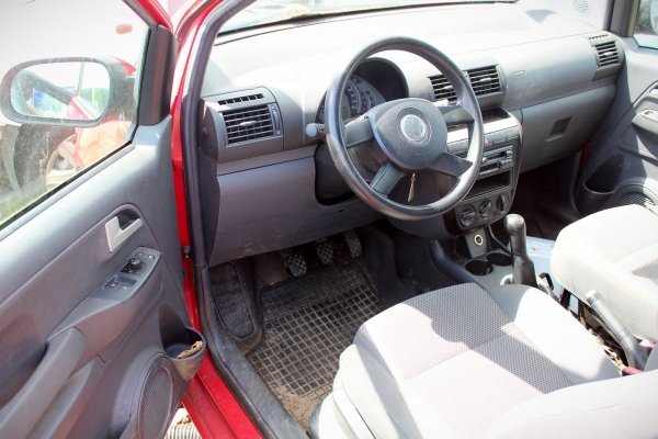 Drzwi Przód Prawe VW Fox 5Z 2006 1.2i Hatchback 3-drzwi (gołe drzwi bez osprzętu)