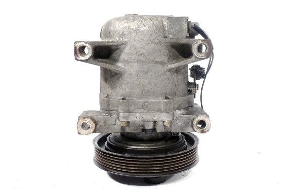 Sprężarka pompa klimatyzacji Nissan Primera P11 1996-2002 2.0i 16V