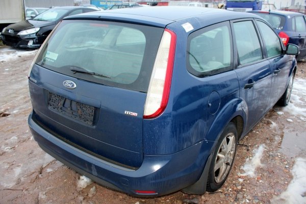 Zwrotnica przód lewa Ford Focus MK2 Lift 2008 1.8TDCI  Kombi