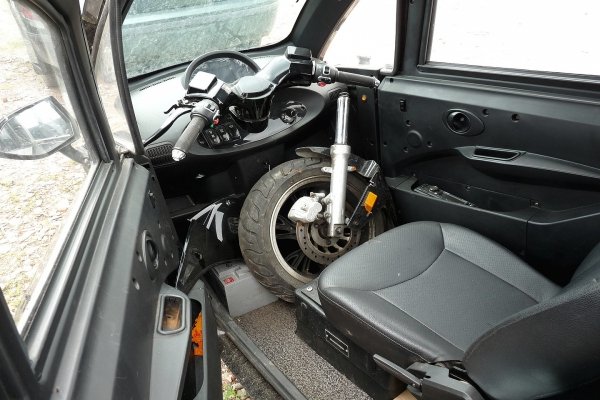 Szyba karoseryjna przód lewa Anaig Brisk 2020