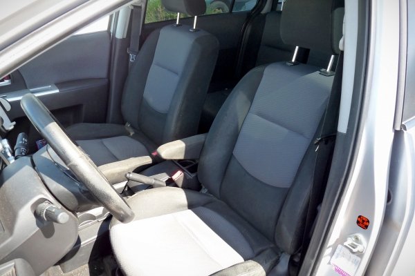Półoś przód lewa Mazda 5 CR 2005 2.0i LFF7 Van