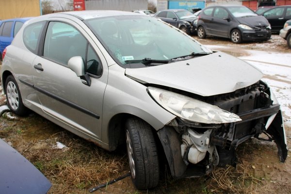 Sanki silnika Peugeot 207 2006 1.4i KFU Hatchback 3-drzwi