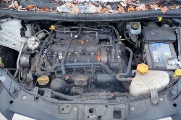 Błotnik przód prawy Opel Corsa D 2010 Hatchback 3-drzwi