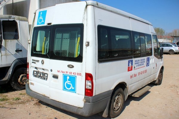 Zwrotnica przód prawa Ford Transit MK7 2006 Bus