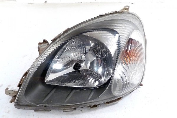 Reflektor lewy Toyota Yaris XP10 2001 Hatchback 5-drzwi