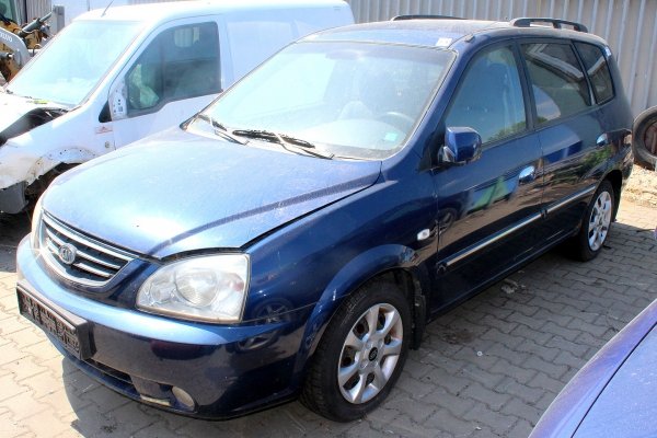 Błotnik przód lewy Kia Carens II FJ Minivan