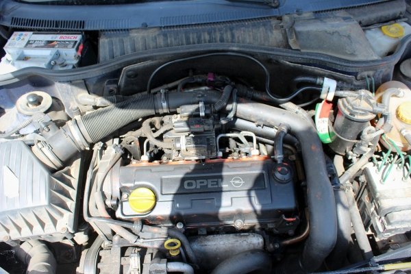 Opel Corsa C 2003 1.7DTI Y17DT Hatchback 3-drzwi [B/C]