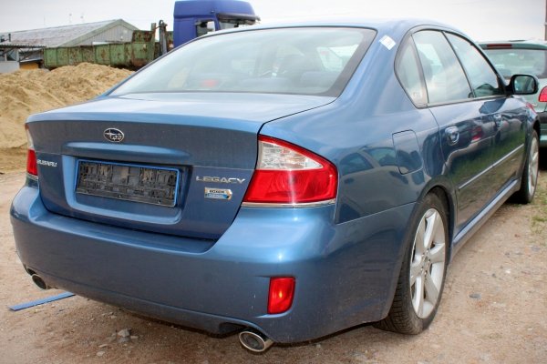 Reflektor prawy Subaru Legacy BL 2008 2.0D EE20Z Sedan