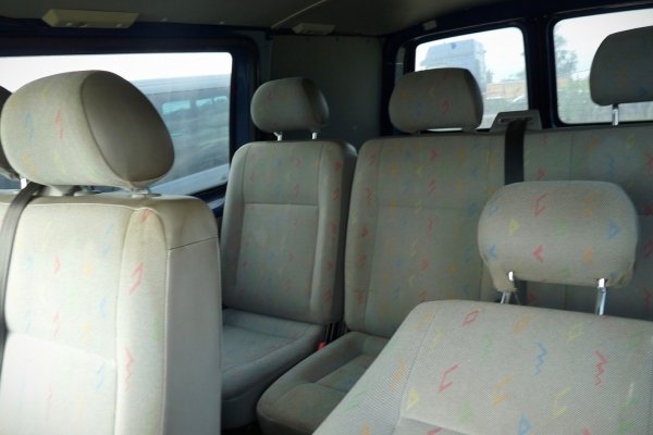 Drzwi skrzydełkowe tył prawe VW Transporter T5 2004 Bus (kod lakieru: LL5M)