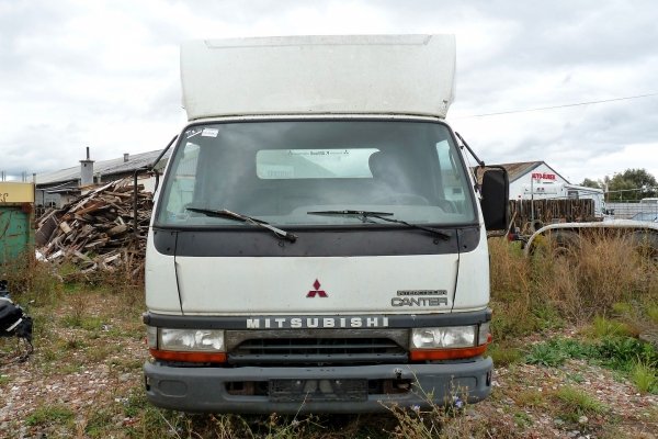 Zwrotnica przód lewa Mitsubishi Canter VI 2000 2.8TD 4M40-2AT 