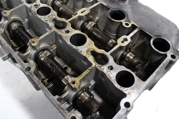Wałki rozrządu pokrywa Chrysler Voyager GY 2000-2007 2.8CRD ENR