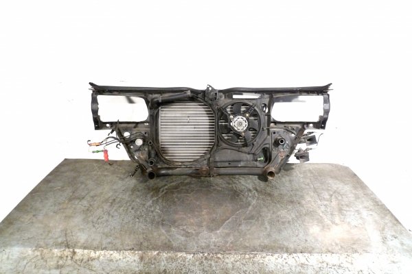 Pas przód Volkswagen Passat B5 1998 1.8i 20V ADR Kombi 
