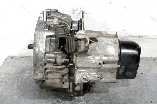 _Skrzynia biegów Volvo S40 V40 1995-2000 1.9TD