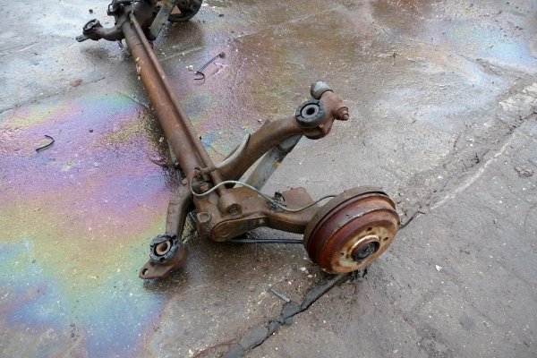 Belka zawieszenia tył Peugeot 206 2002 1.1i HFX Hatchback 3-drzwi