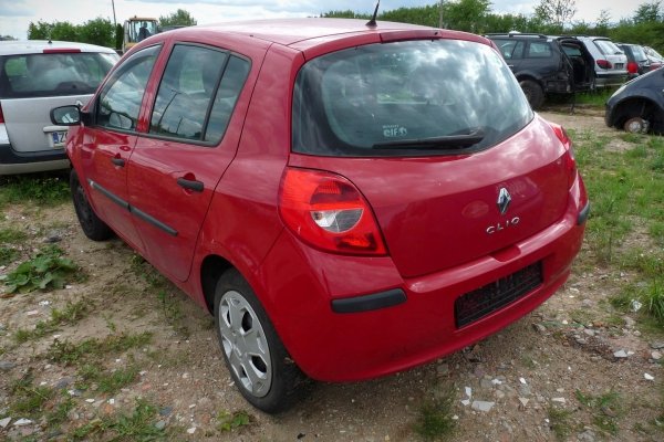 _Drzwi tył prawe Renault Clio III 2008 Hatchback 5-drzwi (kod lakieru: OV727 - RED BRISK BC)