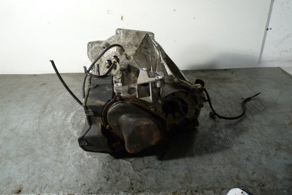 Skrzynia biegów Ford Fiesta MK6 2002 1.4i 16V 