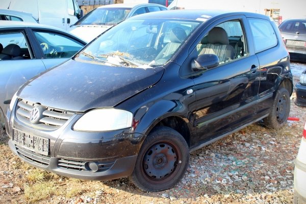 Drzwi przód prawe VW Fox 5Z 2005 Hatchback 3-drzwi (kod lakieru: LC9Z)