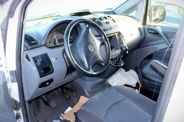 _Listwa podreflektorowa Mercedes Vito W639 2006 Bus 