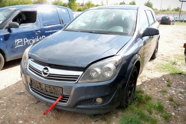 Drzwi przód prawe Opel Astra H 2010 Kombi (kod lakieru: GBI)