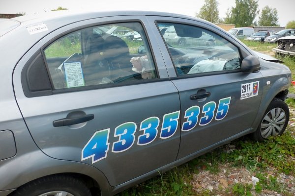 Szyba drzwi tył lewa Chevrolet Aveo T250 2010 Sedan