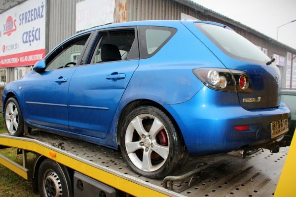 Mazda 3 BK Lift 2005 2.0i Hatchback 5-drzwi [B]