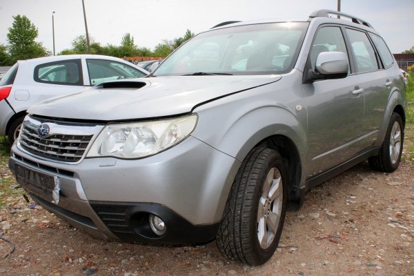 Zbiorniczek spryskiwaczy Subaru Forester III SH 2008 2.0D EE20Z 2008 Suv