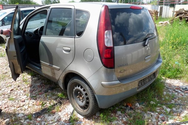 Szyba drzwi przód prawa Mitsubishi Colt VI Z30 2007 Hatchback 5-drzwi