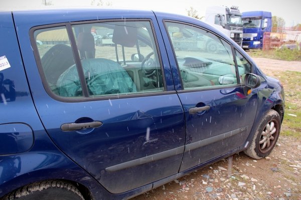 Zbiornik paliwa Renault Modus 2006 1.2i D4F740 Hatchback 5-drzwi