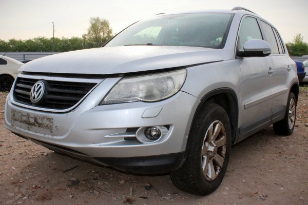 Zwrotnica tył prawa VW Tiguan 5N 2008 2.0TDI Suv