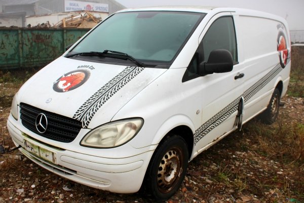 _Klapa bagażnika tył Mercedes Vito W639 2005 Bus (9147)