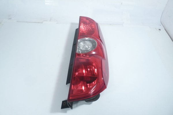 Lampa tył prawa Fiat Doblo 2011 
