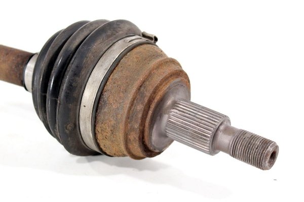 Półoś lewa VW Bora 1J 1998-2005 1.4i 16V