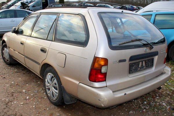 Toyota Corolla E10 1995 1.8i 7A-FE Kombi [B]