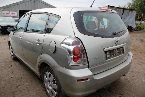 _Radio Toyota Corolla Verso 2004 (2004-2007) Minivan 
