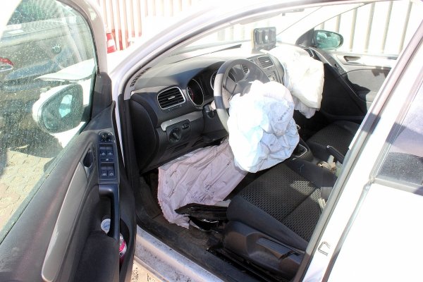 Drzwi przód prawe VW Golf VI 5K 2011 1.4i CGGA Hatchback 5-drzwi