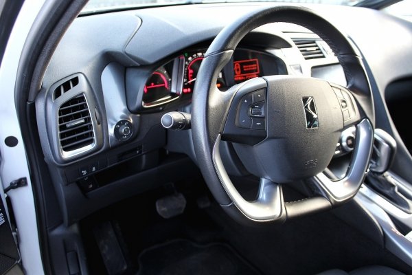 _Błotnik przód lewy Citroen DS5 2014 (2011-2015) Hatchback 5-drzwi (kod lakieru: KWED)