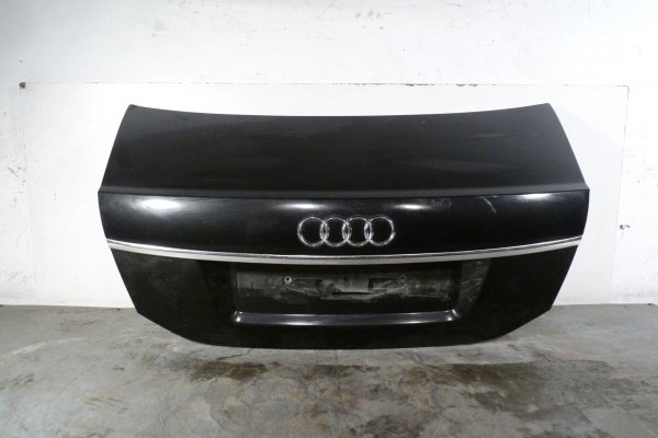 Klapa bagażnika tył Audi A6 C6 2004 Sedan (Kod lakieru: LZ9W)