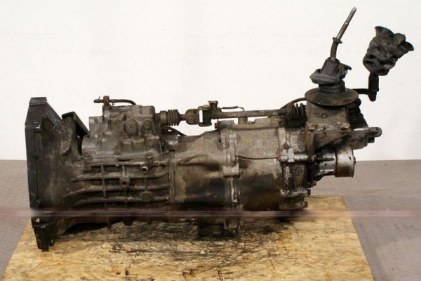 _Skrzynia biegów reduktor Daihatsu Feroza 1991 1.6i 16V