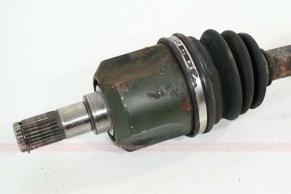 _Półoś prawa krótka Mitsubishi Galant E50 1992-1996 2.0 16V Automat