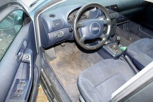 Audi A3 8L 2003 1.6i BFQ Hatchback 5-drzwi [A]