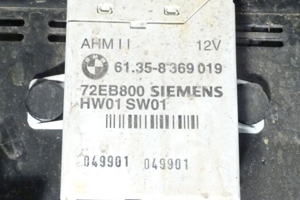 Zderzak tył hak holowniczy moduł BMW 5 E39 1999 Kombi (Kod lakieru: 303)