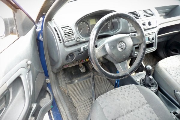 Maska Skoda Praktik 5J Lift 2014 (2010-2015) (kod lakieru: LF5A)