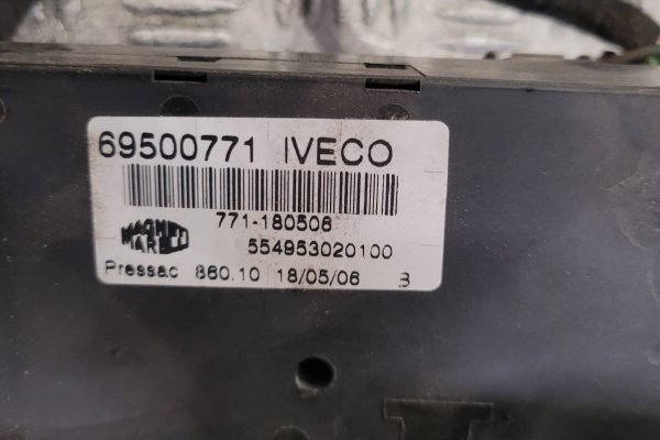 Skrzynka puszka bezpieczników Iveco Daily IV 2009 3.0HPI