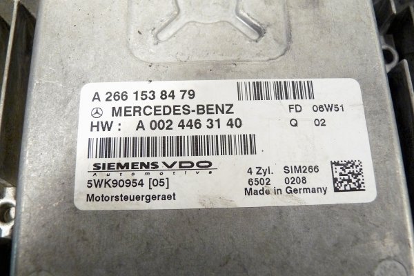 Komputer sterownik silnika Mercedes A-Klasa W169 2007 1.5i 266920