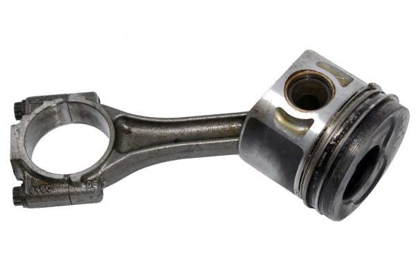 Tłok korbowód VW Passat B5 1998-2000 1.9TDI ATJ 3/4