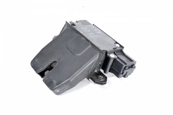 Zamek klapy bagażnika tył Volvo V50 2004 Kombi 