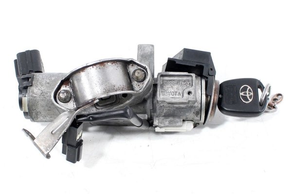 _Komputer silnika stacyjka immo Toyota Avensis T25 2003-2008 2.0D4D