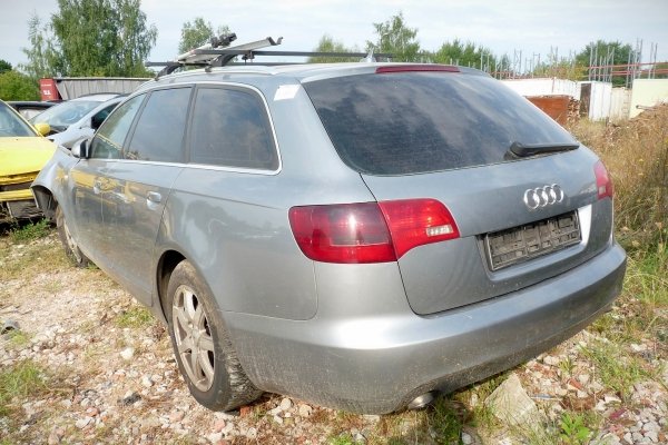 Sprężarka pompa klimatyzacji Audi A6 C6 2008 2.0TDI BRE Kombi