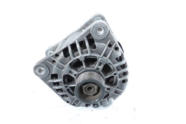 _Alternator Renault Master II 2002 2.5DCI (125 A)
