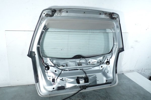Klapa bagażnika tył Subaru Legacy Outback 2004 (Kod lakieru: 39D)
